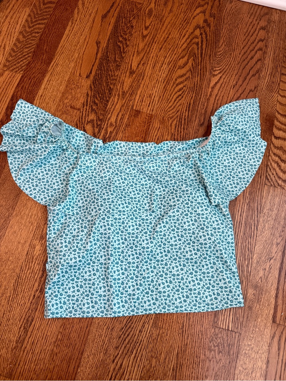 Light Blue Floral On or Off-Shoulder Top